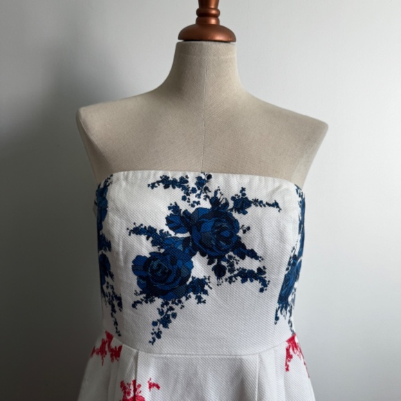 RW&CO - White, Blue and Red Floral Strapless Dress - Picture 2 of 11
